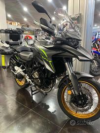 QJ MOTOR SRT 700X tris borse