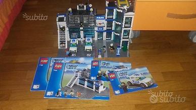 Set Lego City 7498 - Stazione di polizia