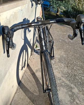 bici in carbonio 11v