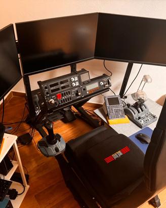 Postazione gaming flight simulator