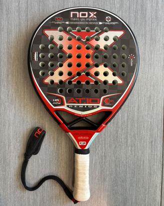 Nox at10 Tapia padel