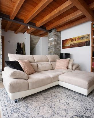 Divano Poltronesofà Gimigliano 4 posti + pouf