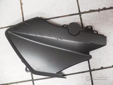Scocca yamaha x max 400 vedi descrizione