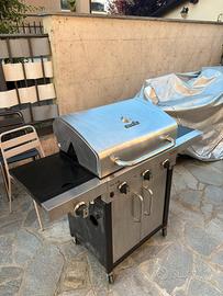 Barbecue a gas Char-broil performance 3 fuochi