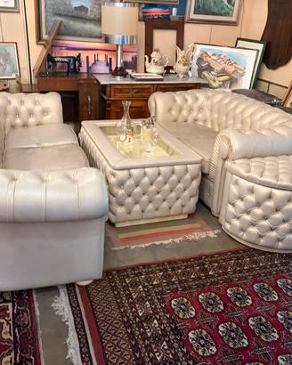 2 divani, tavolo teca e pouf mobile