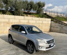 TOYOTA RAV4 3ª serie - 2013