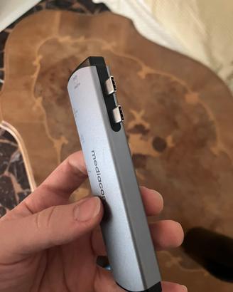 adattatore tipo C macbook
