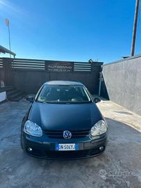 Volkswagen Golf 1.6 benz\ gpl 5p. Comftline