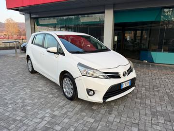 Toyota Verso 1.6 D-4D EURO6 2016 - NEOPATENTATI