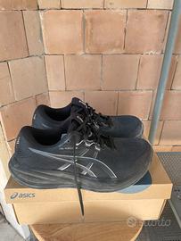 Asics Gel Cumulus 28 Nere taglia 44,5