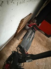 Monopattino elettrico lewis pro