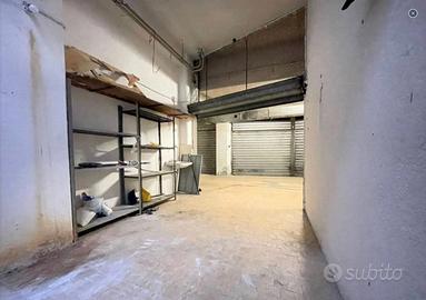 Garage 12mq Cappuccini Lux inclusa ideale deposito