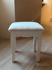 Sgabelli per postazione trucco