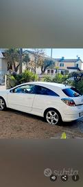 Opel Astra H  GTC 