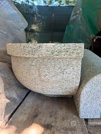 fontana in granito