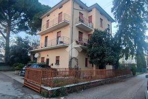 3 LOCALI A BASTIA UMBRA