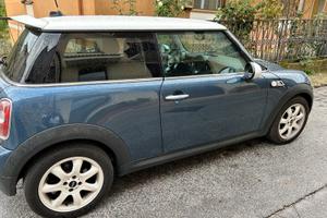 MINI COOPER S R56 2009