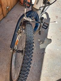 bicicletta 6/9 anni misura 18