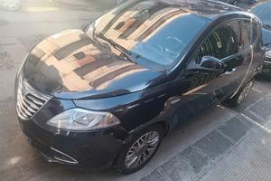 lancia ypsilon 1.3 