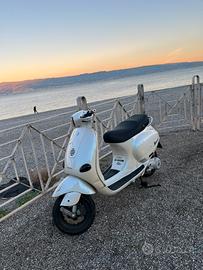 vespa et4 125 leader