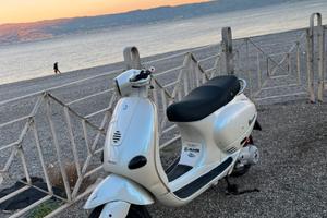 vespa et4 125 leader