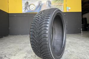 1 Gomma 225/40R19 93W Yokohama Inverno 90% residui