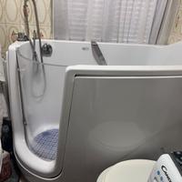 Vasca da Bagno con sportello