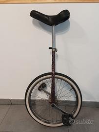 MONOCICLO 