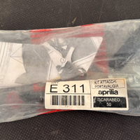 GIVI kit attacchi portavagia aprilia scarabeo 50