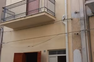 Abitazione situata nel centro abitato di Ribera