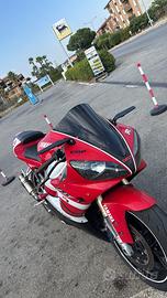 Yamaha r1