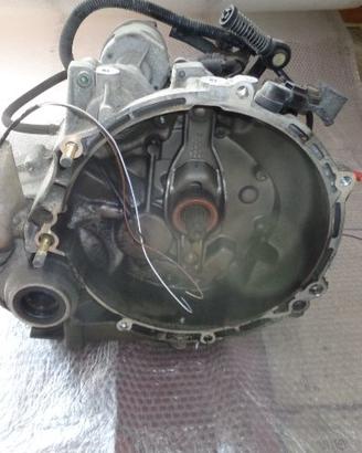 CAMBIO 5 MARCE VW LUPO 1.0 BENZINA ANNO 2000