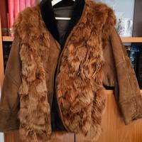 Giacca di montone con pelliccia volpe.