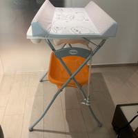 Fasciatoio prenatal con vaschetta per bagnetto