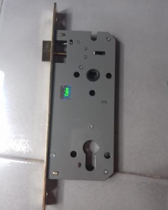 Serratura marca Yale 1121