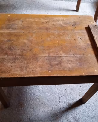 Tavolino basso vintage in legno massello rustico