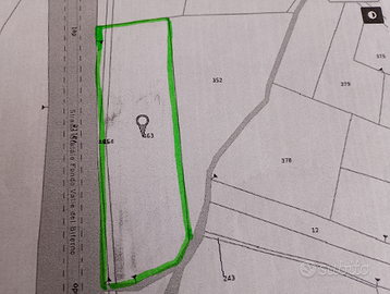 Terreno fronte strada