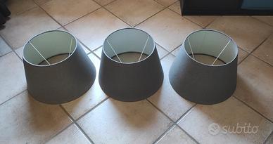 Set tre paralumi grigi di tela, design moderno