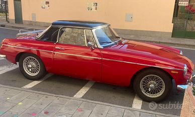 AUTO D'EPOCA MGB