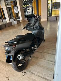 Tmax 1 serie 2003