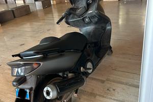 Tmax 1 serie 2003