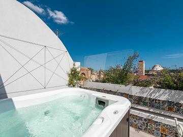 Appartamento con jacuzzi privato zona centrale CA