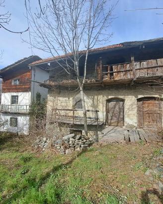 RUSTICO A ROISAN