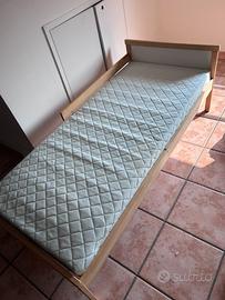 lettino Ikea a doghe