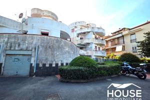 Aci trezza appartamento 2° piano + terrazzo