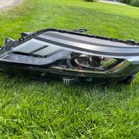 MITSUBISHI L200 II 19 FARO DESTRO FULL LED
