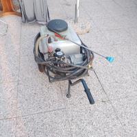 pompa per spruzzare alberi frutto e altro