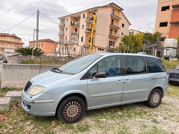 Lancia Phedra 2.2 jtd Executive 7 POSTI