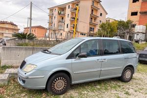 Lancia Phedra 2.2 jtd Executive 7 POSTI