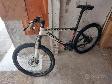 MTB semi nuova